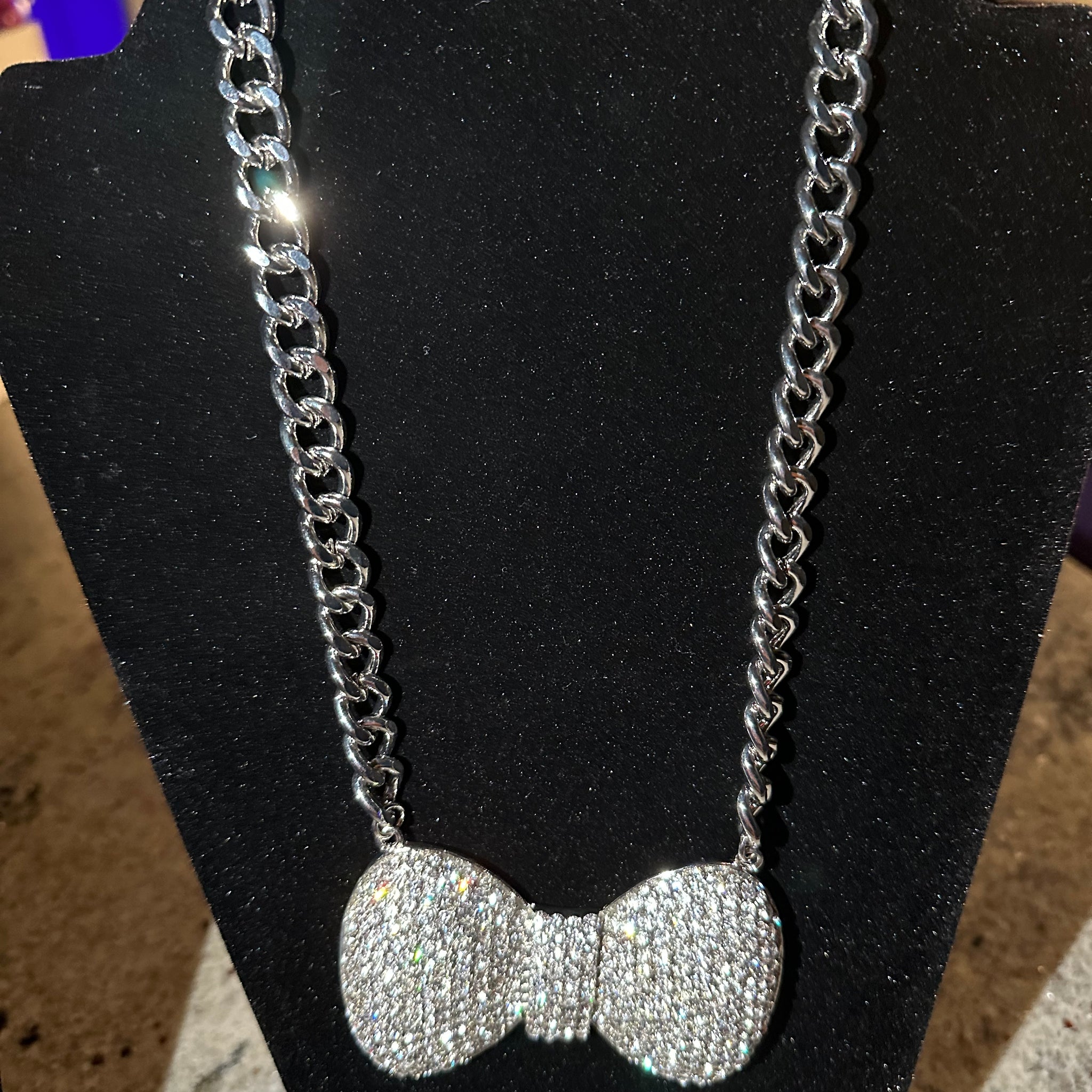 Bow tie Necklace